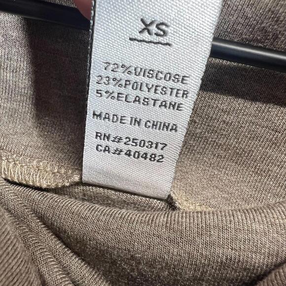 Varley Bristol Sweatshirt Pullover XS Cowl Funnel Neck Neutral Taupe Cinch EUC - Picture 6 of 11